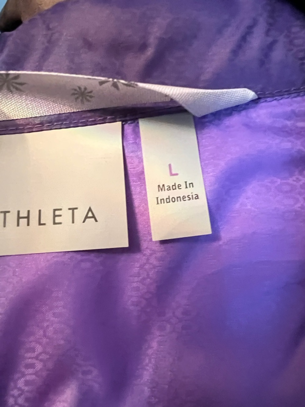 Athleta Shiny Quilted Purple Packable Puffer Jacket - Women - Picture 3 of 4